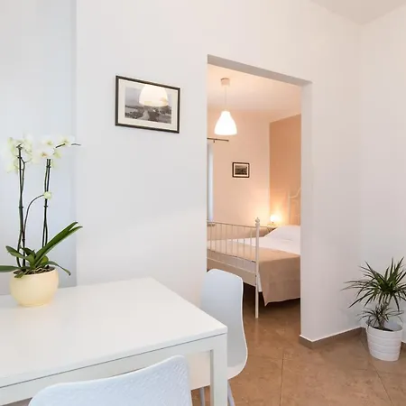 Апартаменты Laura Krk Крк