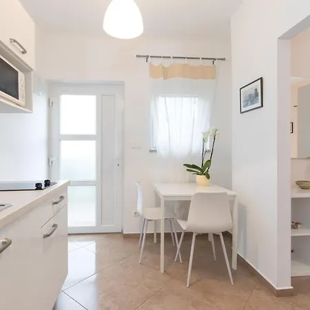 Laura Krk Апартаменты