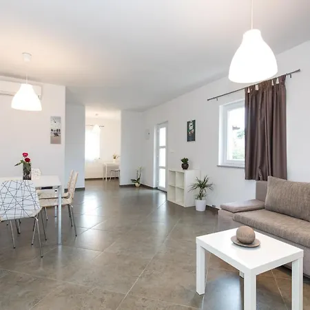 Апартаменты Laura Krk Крк