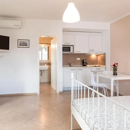 Апартаменты Laura Krk Крк