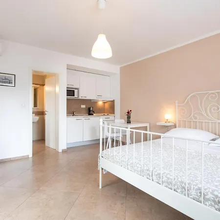 Apartamento Laura Krk Krk Town