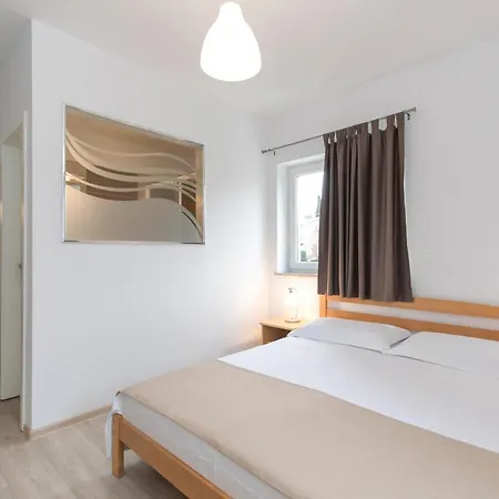 Apartamento Laura Krk Krk Town